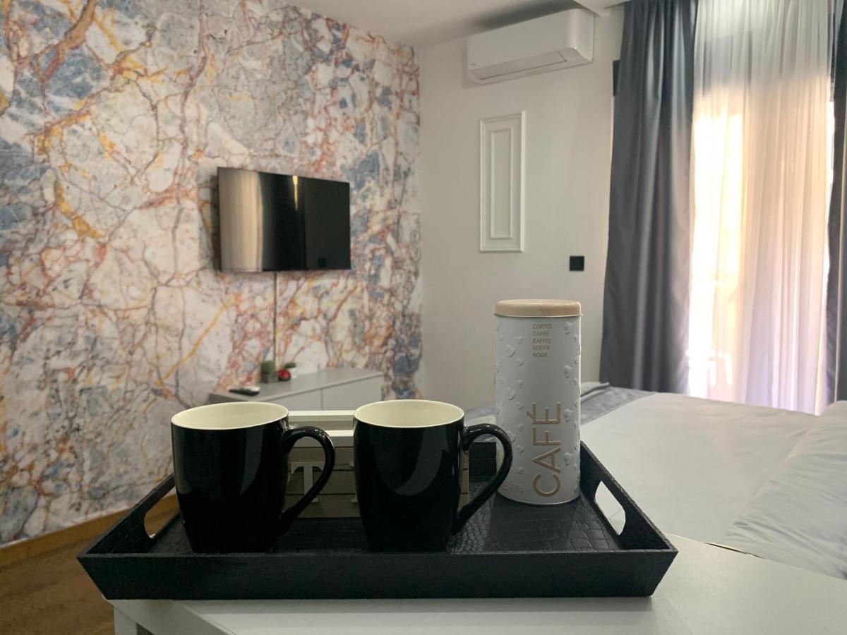 Ad Luxury Podgorica