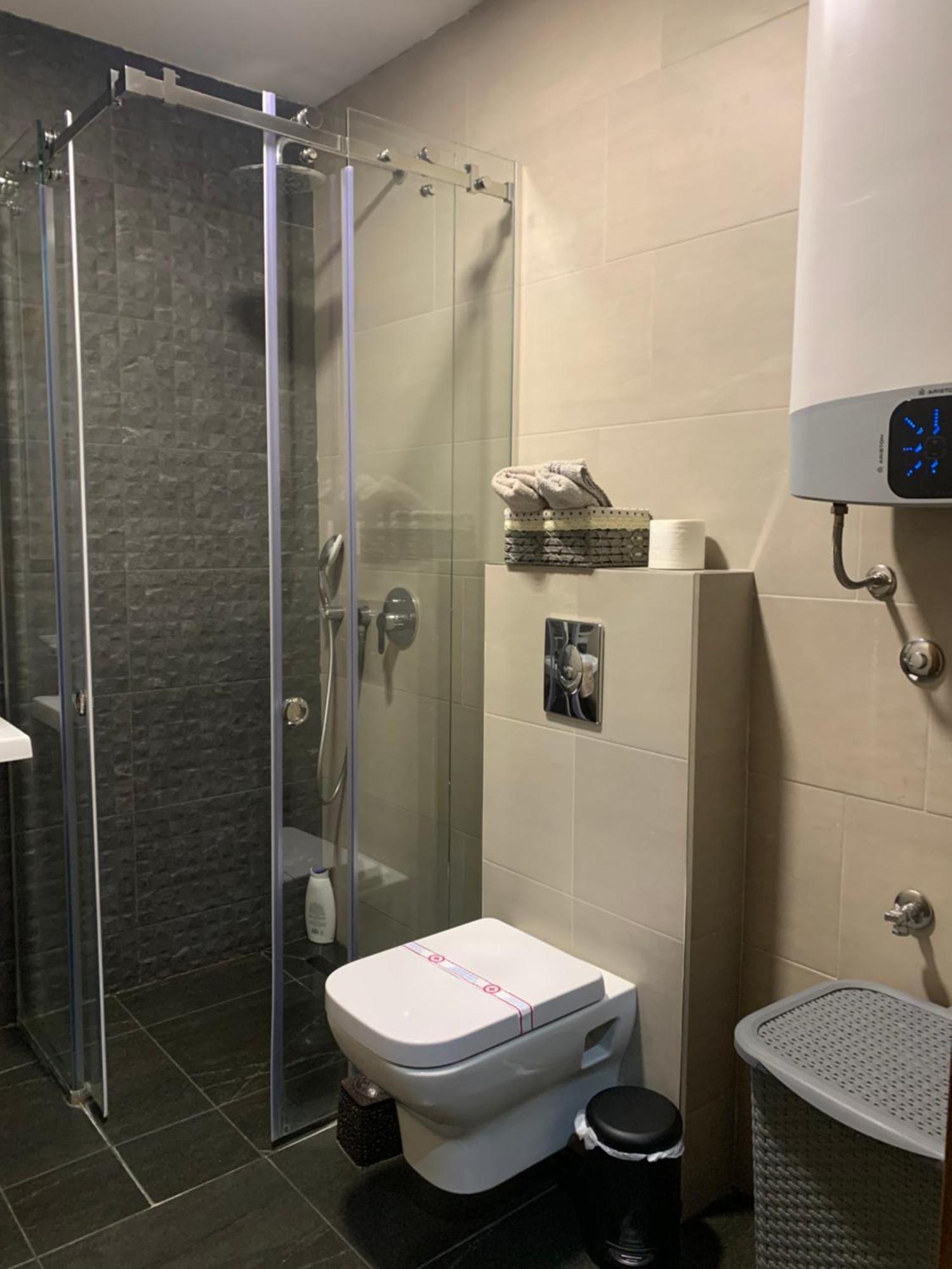 Ad Luxury Podgorica